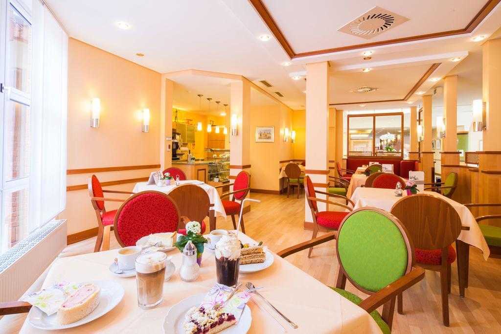 Gda Hotel Hildastift Am Kurpark Wiesbaden Extérieur photo